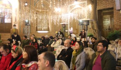 İranlılar Yılın En Uzun Gecesi ‘Şeb-i Yelda’yı Coşkuyla Kutladı