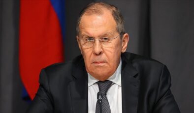 Lavrov: Batı, Ukrayna etrafında gürültü çıkarıyor