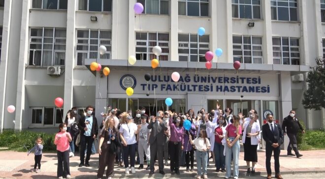 Uludağ Üniversitesi’nde balonlar hasta çocuklar için gökyüzüyle buluştu