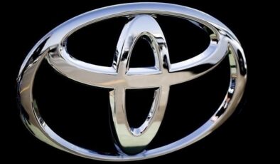 Toyota, tedarik sıkıntıları nedeniyle üretimi düşürecek