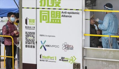 Çin’de son 24 saatte 1235, Hong Kong’da 3 bin 138 Kovid-19 vakası tespit edildi