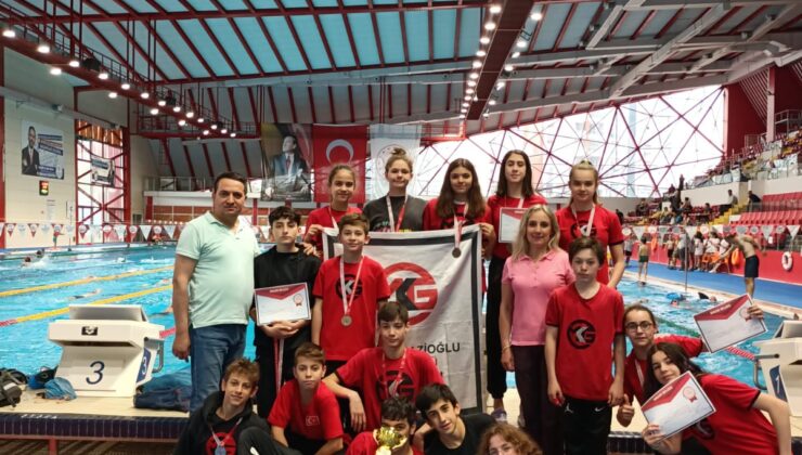 Bursa, Macide Gazioğlu Kükürtlü Ortaokulu Sporda Başarılara Doymuyor 
