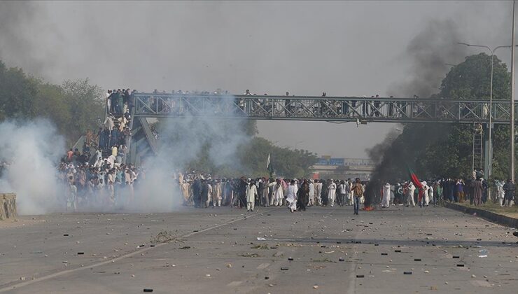 Pakistan’da Han destekçileri polisle çatıştı