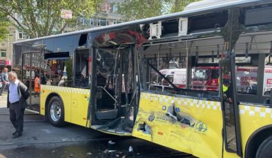 Fatih’te tramvay ile İETT otobüsü çarpıştı