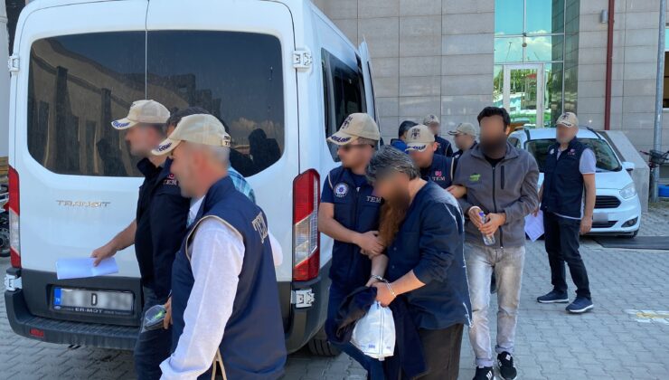 DEAŞ operasyonunda gözaltına alınan 11 şüpheli adliyeye sevk edildi