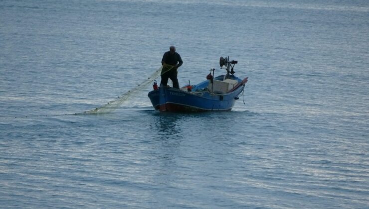 Doç. Dr. Erüz: “Karadeniz’in yüzde 16’lık kısmında avcılık yapılıyor”