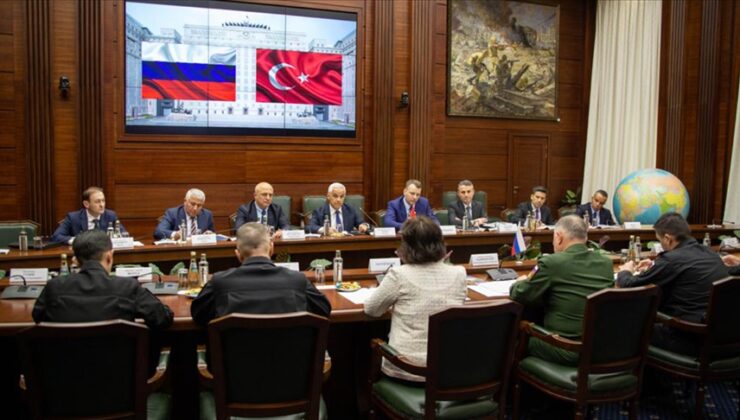 Moskova’da “kırmızı hat” toplantısı