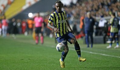 <strong>Fenerbahçeli futbolcu Lincoln Henrique’nin sol diz ön çapraz bağlarında yırtık belirlendi</strong>