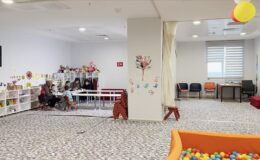 Afet bölgesindeki çocuklar için 104 hastane sınıfı kuruldu
