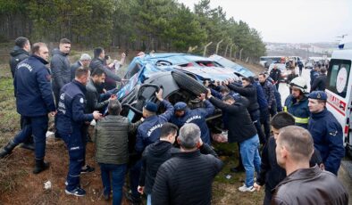 Eskişehir’de zincirleme trafik kazasında 12’si asker 14 kişi yaralandı
