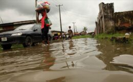 Nijerya’nın Lagos eyaletinde aşırı yağışlar sele neden oldu